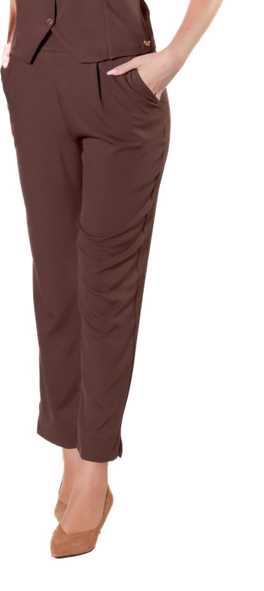 Pantalón recto con pinzas